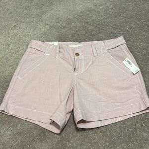 Old Navy pink shorts with brown buttons. NWT Size 6